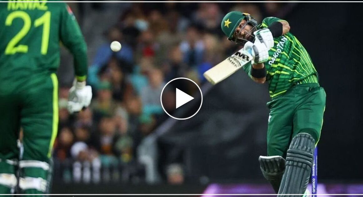 पाकिस्तानी खिलाडी ने मारा टूर्नामेंट का सबसे लम्बा छक्का, गेंद कैमरा के नजर से हुयी दूर – देखें वीडियो